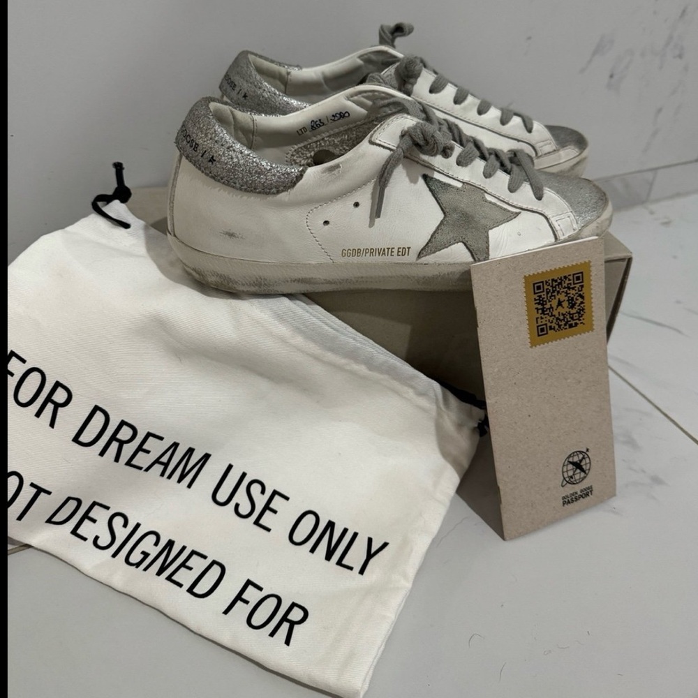 Silver and White Golden Goose Superstar size 38
